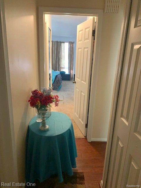 27880 Evergreen Road Lathrup Village, MI 48076 - Photo 14 of 29