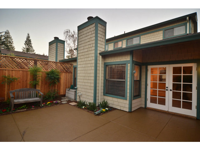 133 Redding Road, Unit B Campbell, CA 95008 - Photo 11 of 12 a view of a house with a outdoor space