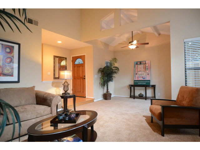 133 Redding Road, Unit B Campbell, CA 95008 - Photo 7 of 12 a living room with furniture and a wooden floor