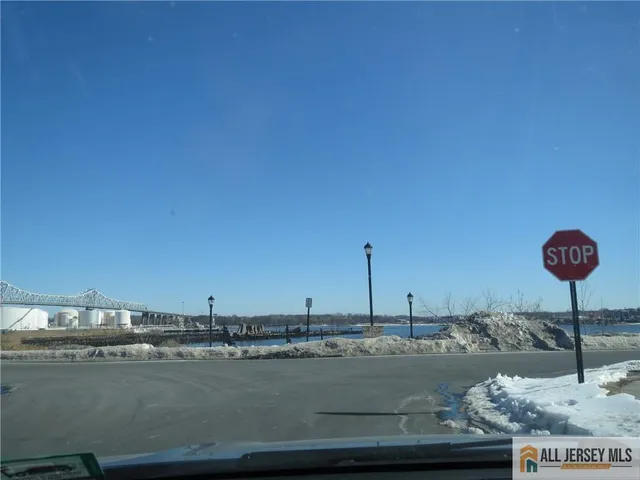 $2,800 | 468 Great Beds Court, Perth Amboy, NJ 08861