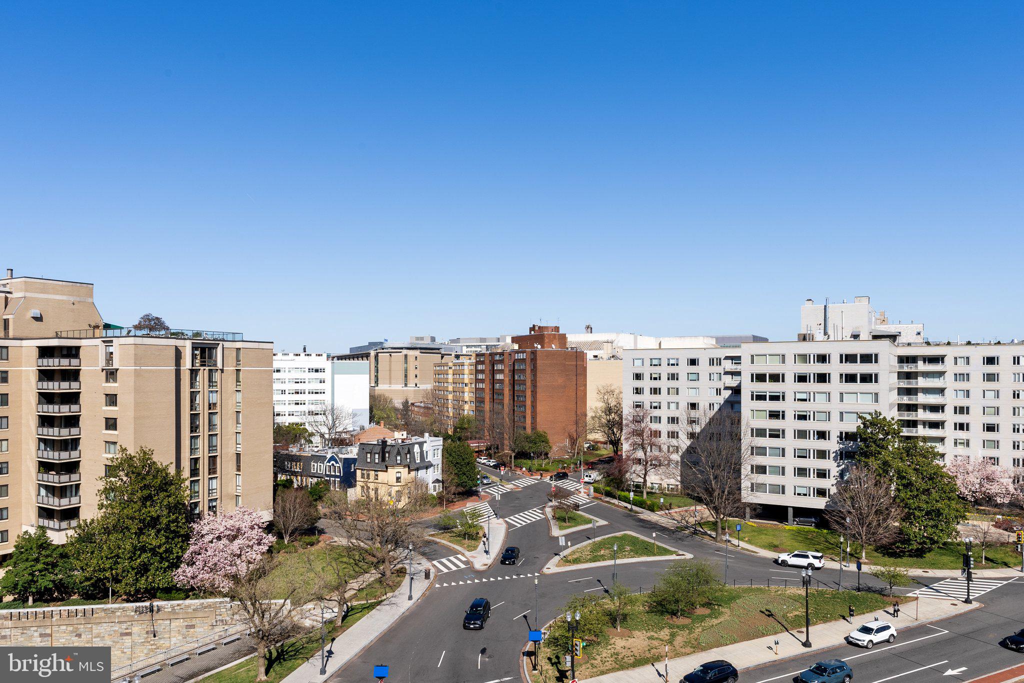 2500 Virginia Avenue Northwest, Unit 1005S Washington, DC 20037 - Photo 25 of 42 a view of city with tall buildings