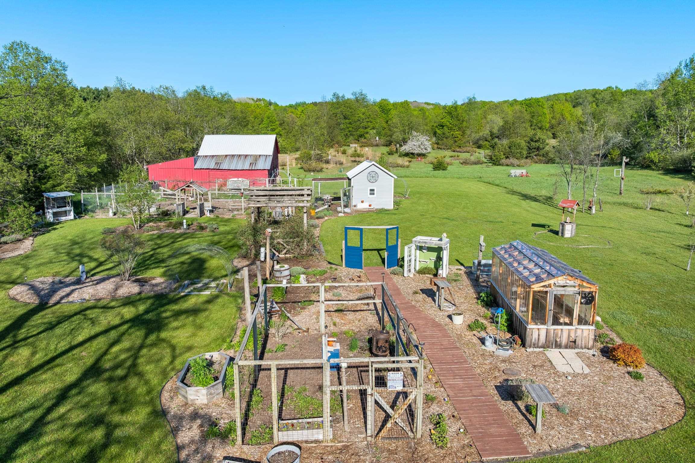 2389 Paul Rose Road Frankfort, MI 49635 - Photo 47 of 51