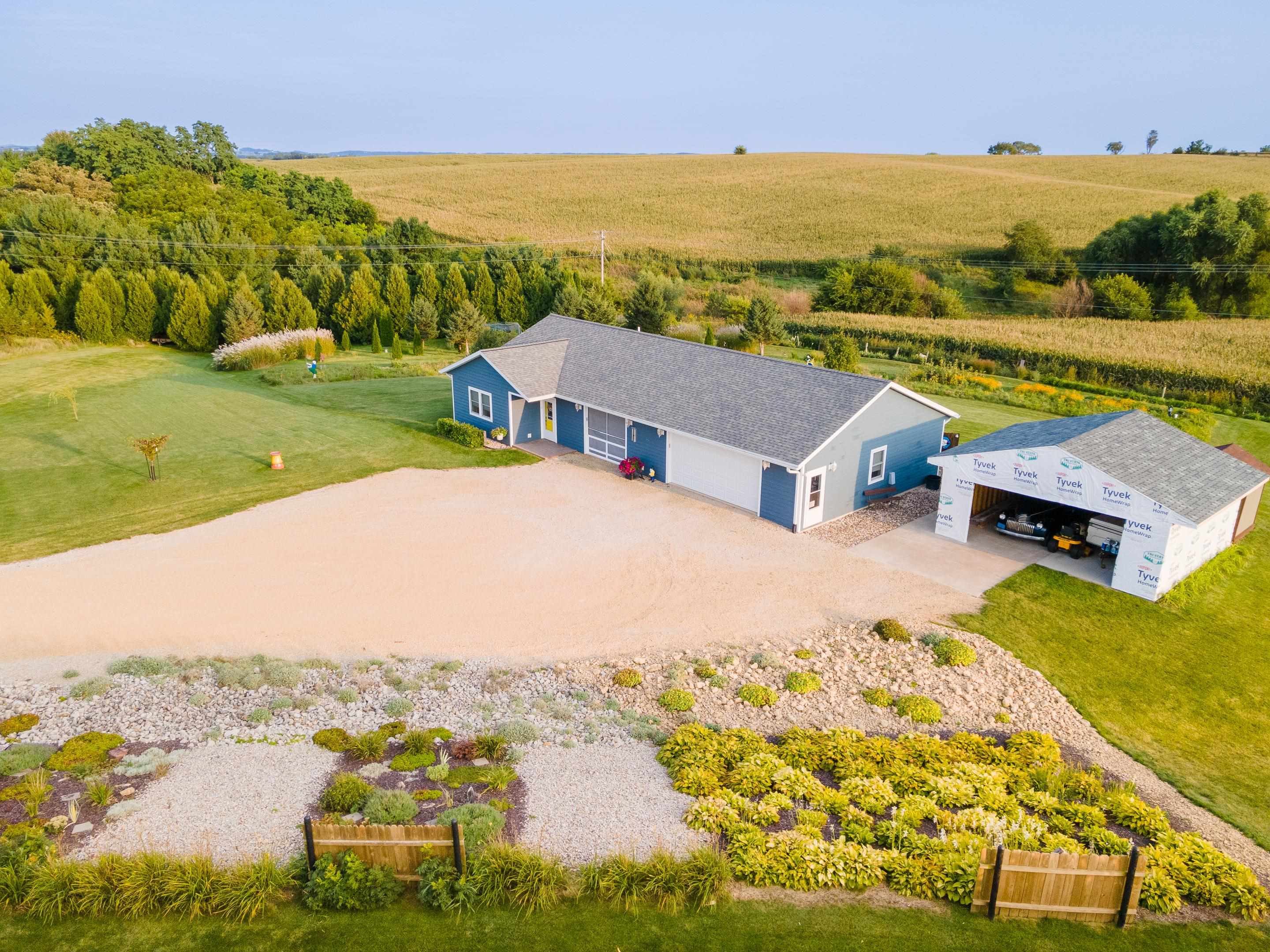 125 Buncombe Road Hazel Green, WI 53811 - Photo 3 of 66 Gallery Image 3