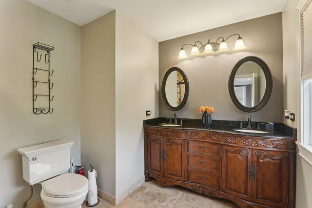 $589,000 | 124 Hubbard Court, Wauconda, IL 60084