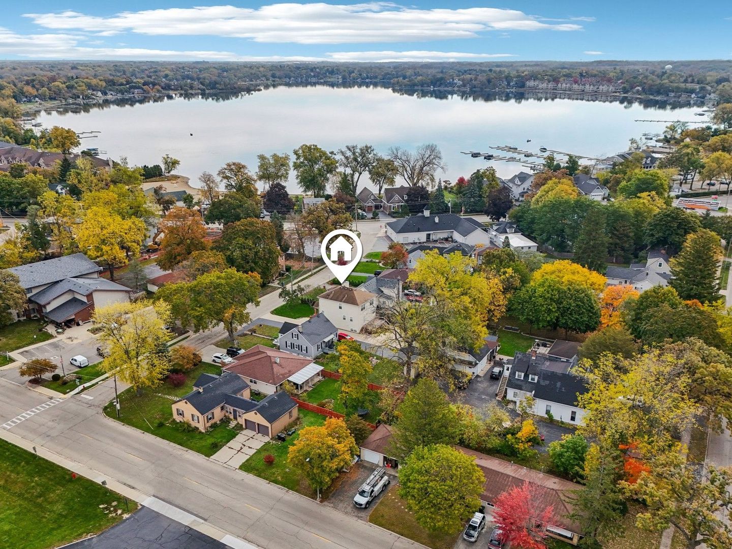 124 Hubbard Court Wauconda, IL 60084 - Photo 2 of 47 a view of a lake