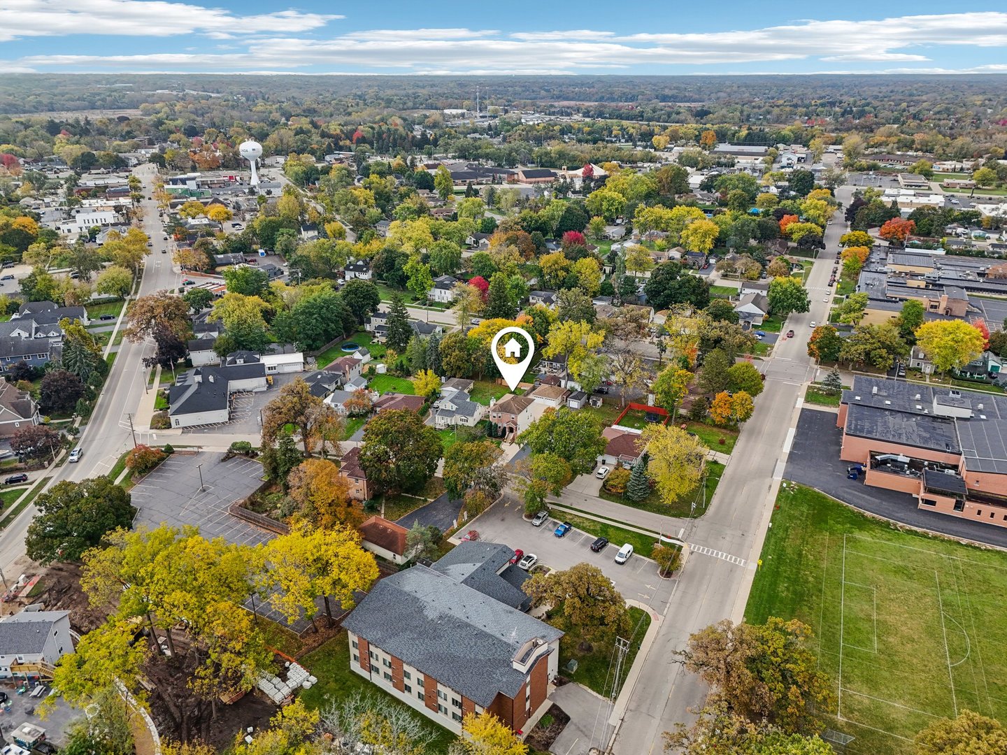 124 Hubbard Court Wauconda, IL 60084 - Photo 41 of 47 an aerial view of residential houses with outdoor space