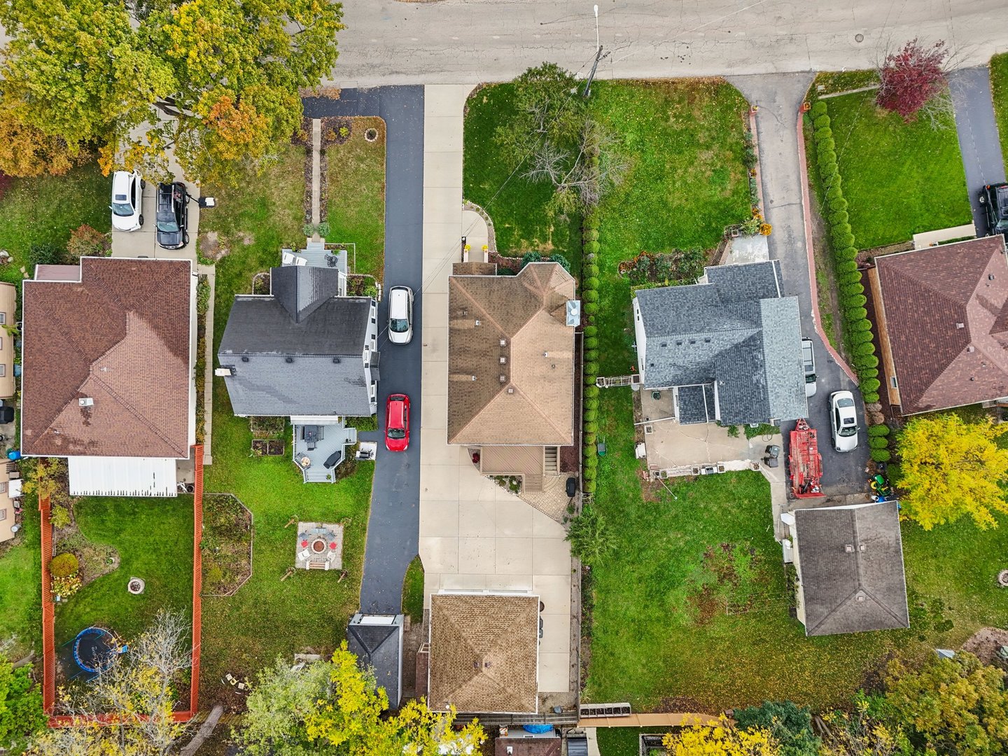 124 Hubbard Court Wauconda, IL 60084 - Photo 46 of 47 an aerial view of multiple house