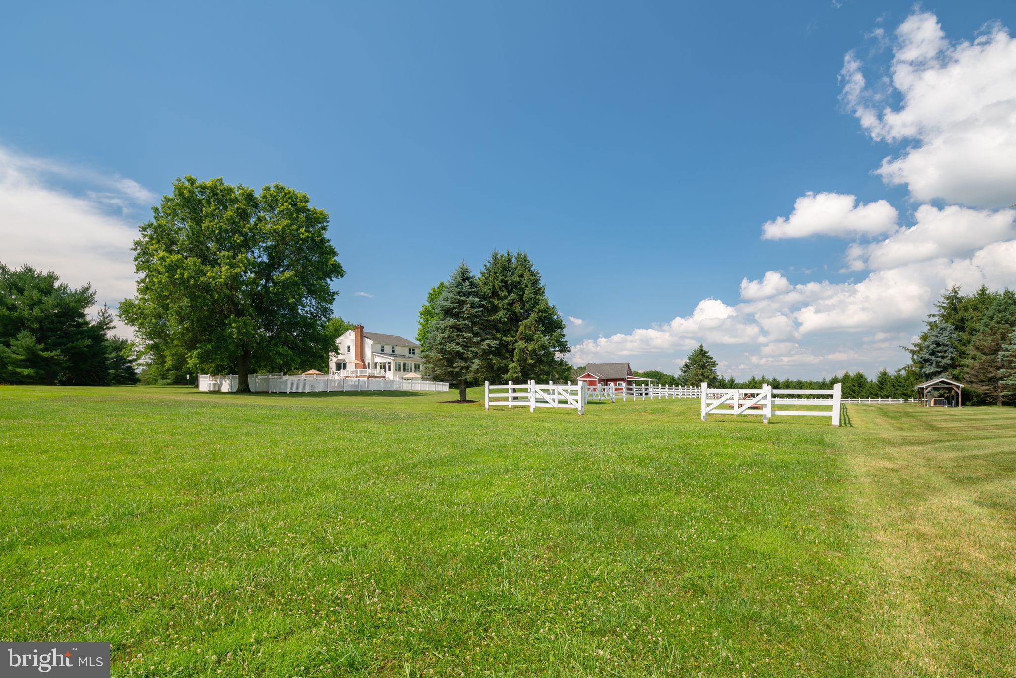 419 Woodhill Road Newtown, PA 18940 - Photo 45 of 50 Gallery Image 45