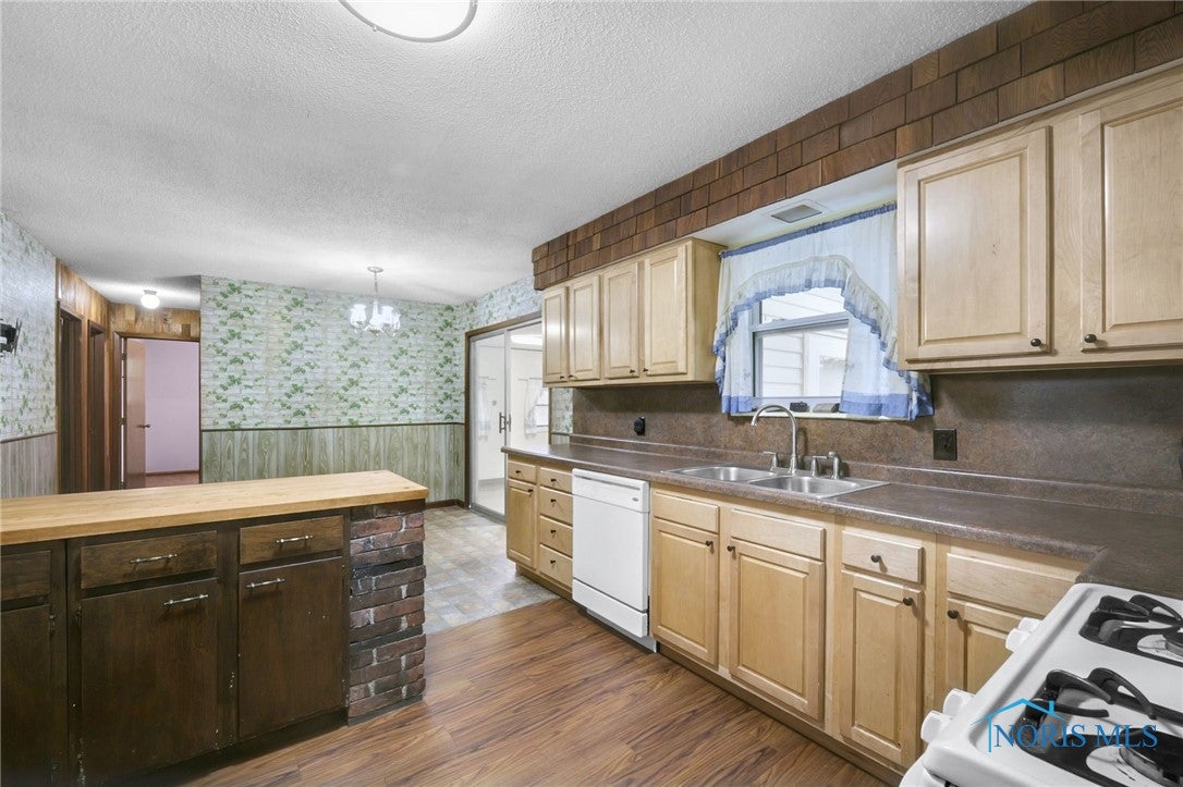 13921 Defiance Pike Rudolph, OH 43462 - Photo 12 of 45 Gallery Image 12