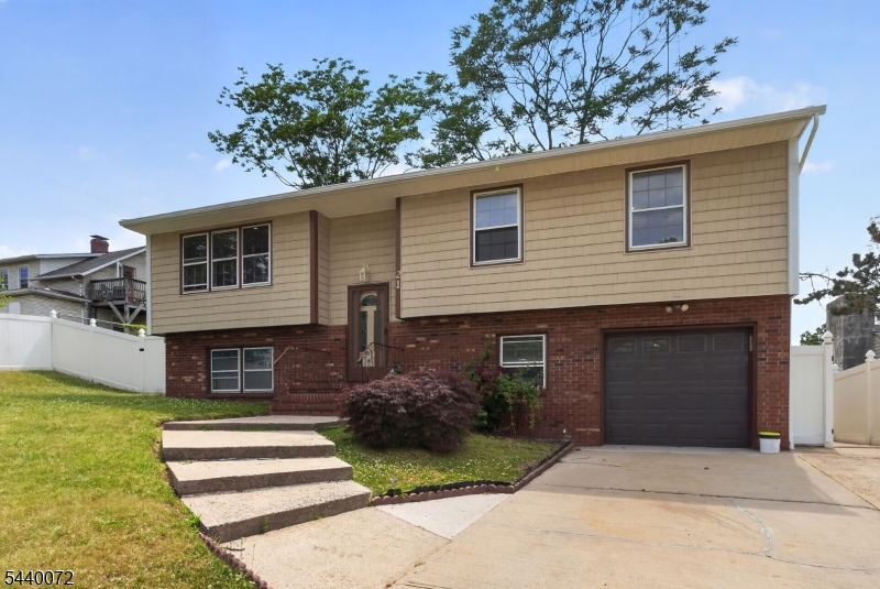 21 Ash Road Edison, NJ 08817 - Photo 2 of 35 Gallery Image 2