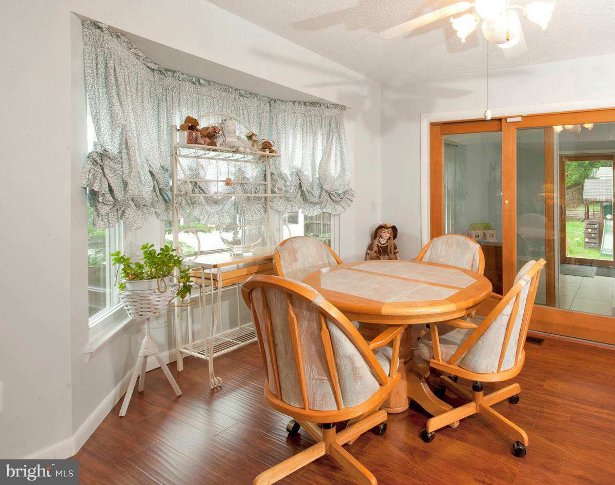 3430 Brookhaven Road Pasadena, MD 21122 - Photo 12 of 28 Dining Room