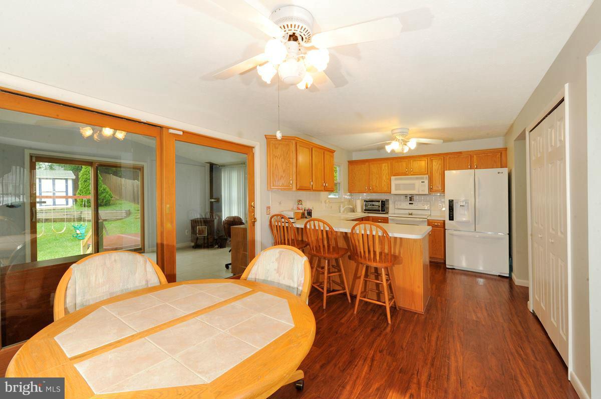 3430 Brookhaven Road Pasadena, MD 21122 - Photo 13 of 28 Kitchen