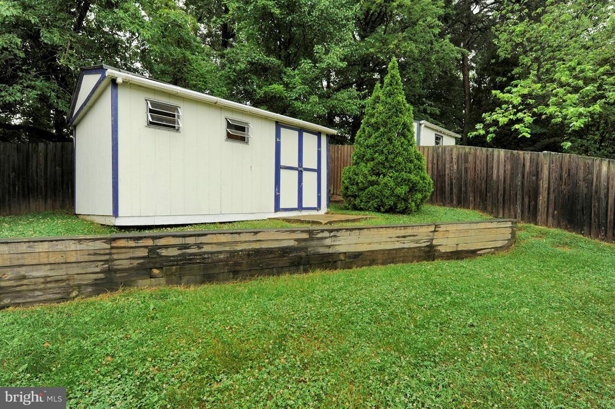 3430 Brookhaven Road Pasadena, MD 21122 - Photo 7 of 28 Exterior (Rear)