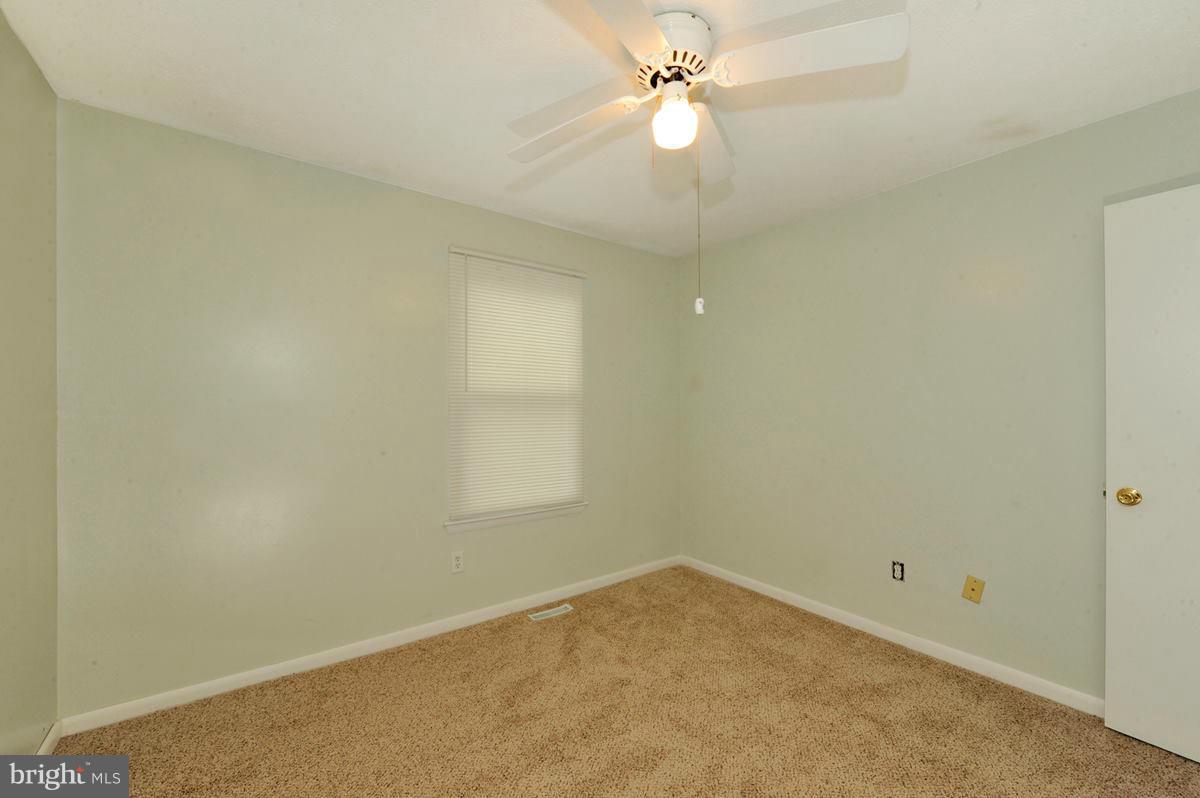 3430 Brookhaven Road Pasadena, MD 21122 - Photo 9 of 28 Bedroom