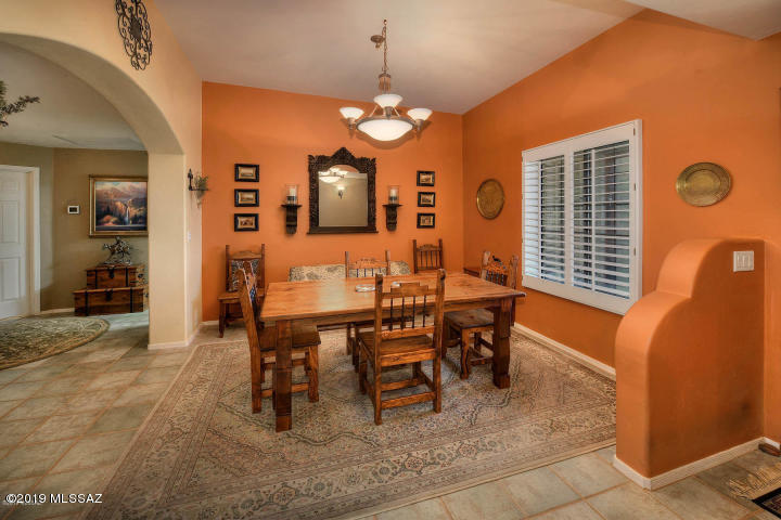 4814 North Castle Ridge Road Tucson, AZ 85749 - Photo 6 of 32