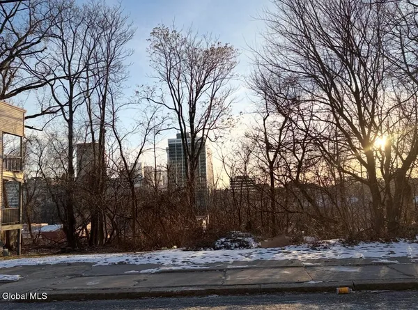 $33,000 | 120-124 1st Street, Albany, NY 12210