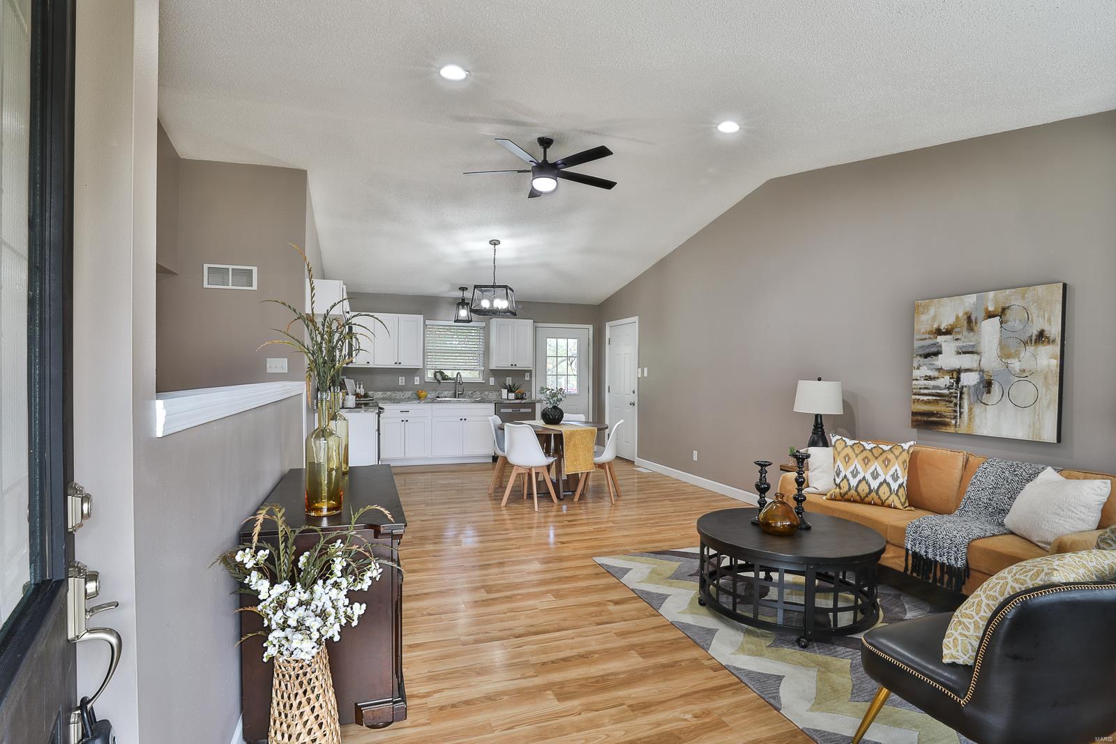 Undisclosed Address Arnold, MO 63010 - Photo 4 of 27