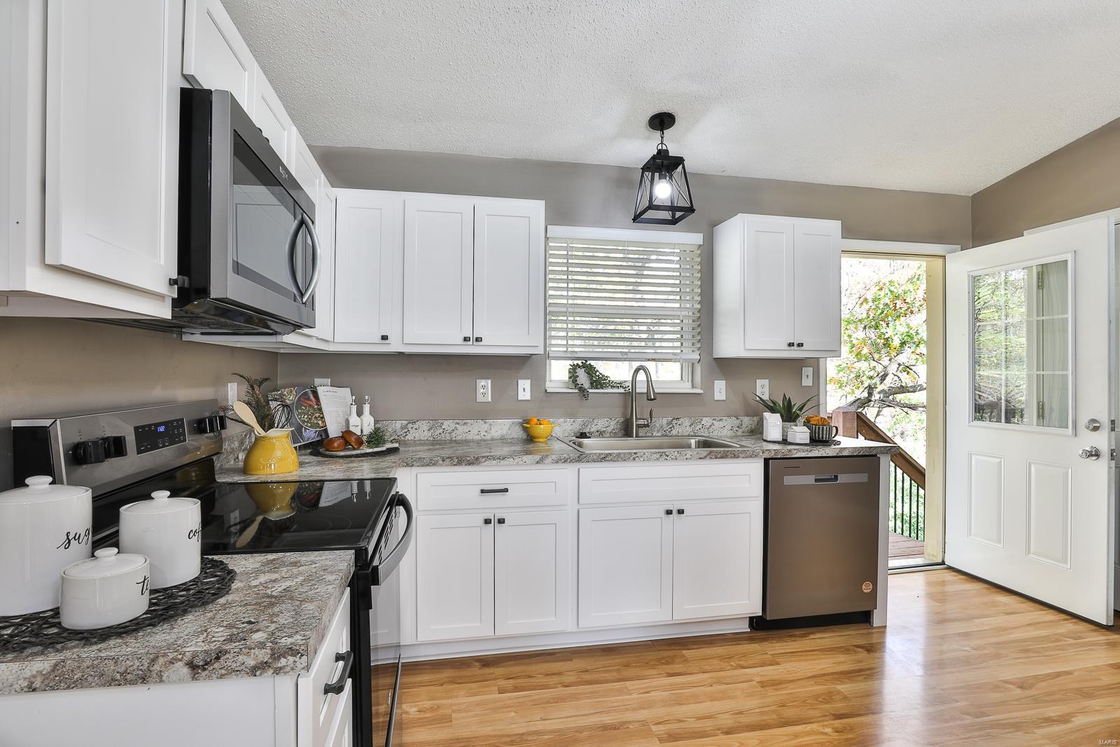 Undisclosed Address Arnold, MO 63010 - Photo 8 of 27