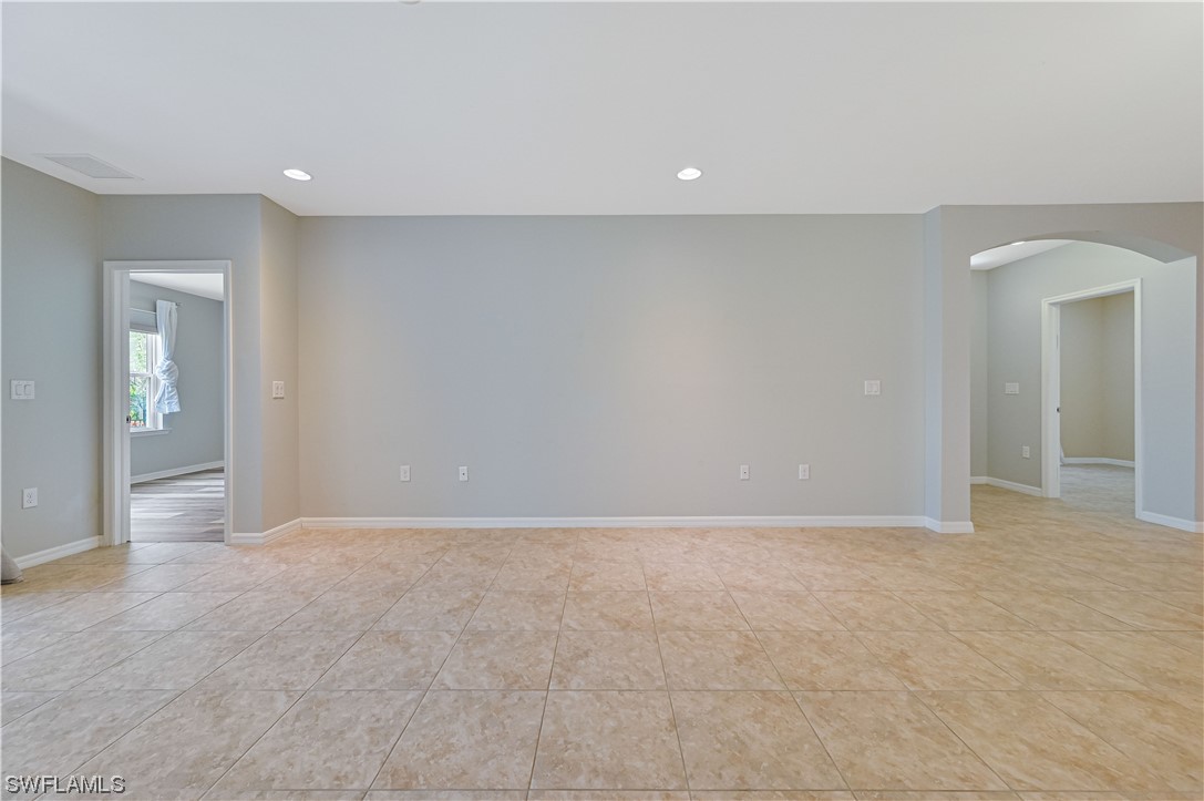 4278 Dutchess Park Road Fort Myers, FL 33916 - Photo 15 of 44