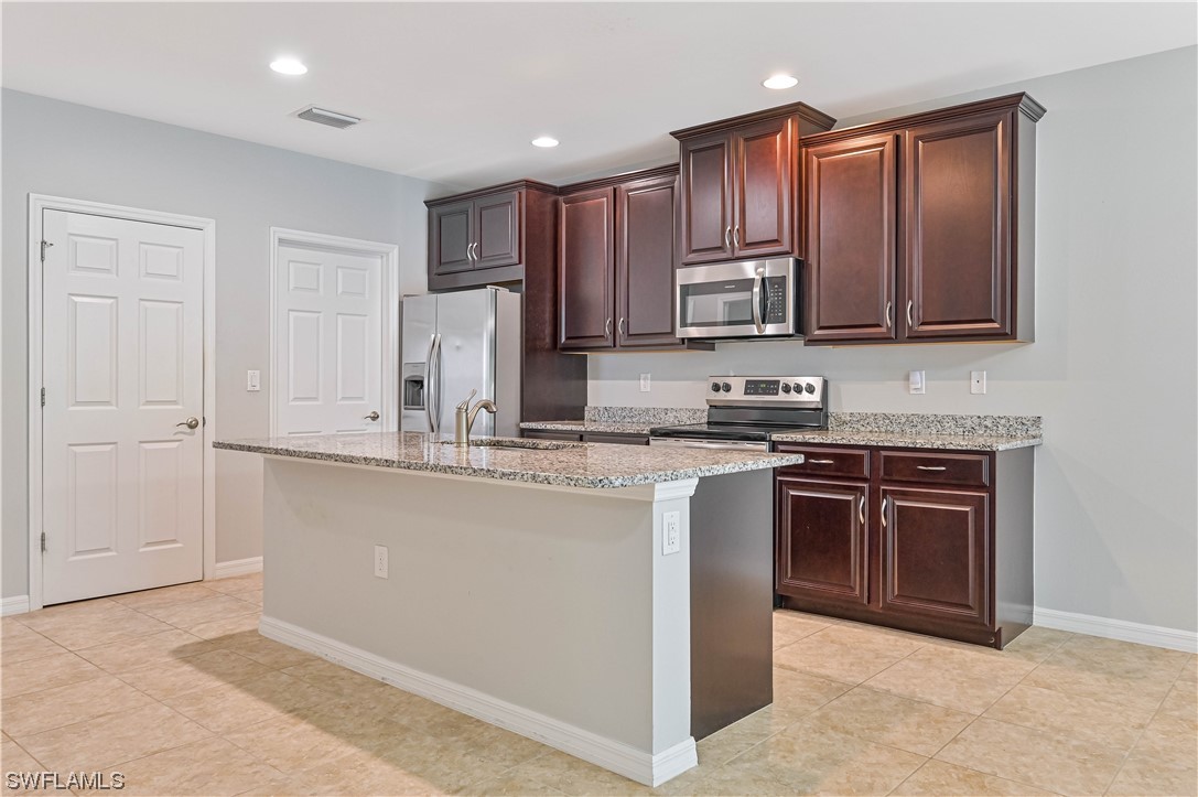 4278 Dutchess Park Road Fort Myers, FL 33916 - Photo 7 of 44