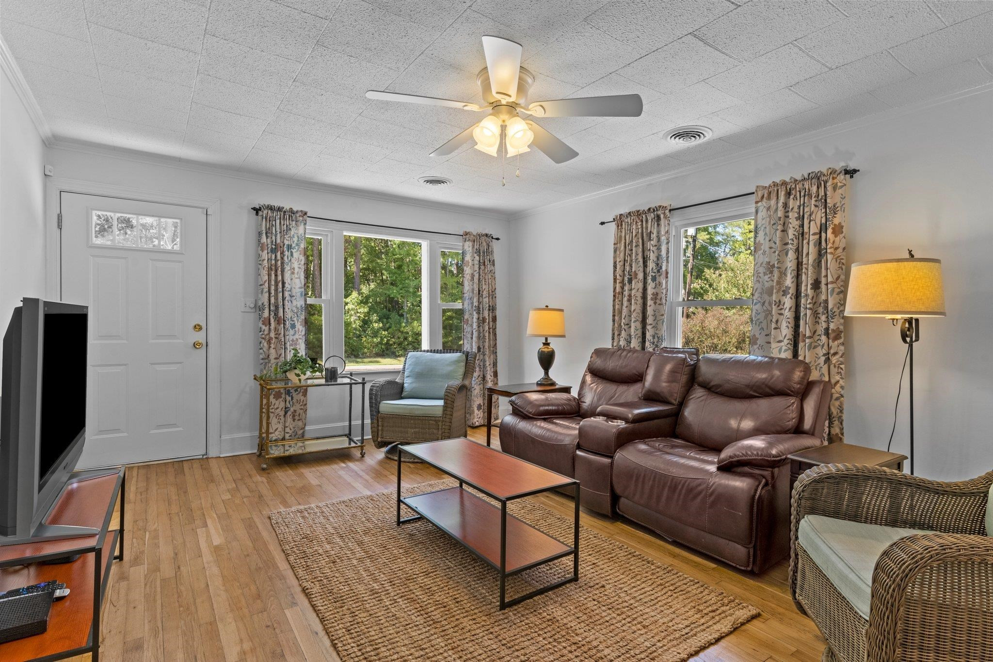 2316 Hillandale Road Durham, NC 27705 - Photo 10 of 33 Den/Family/Great Room