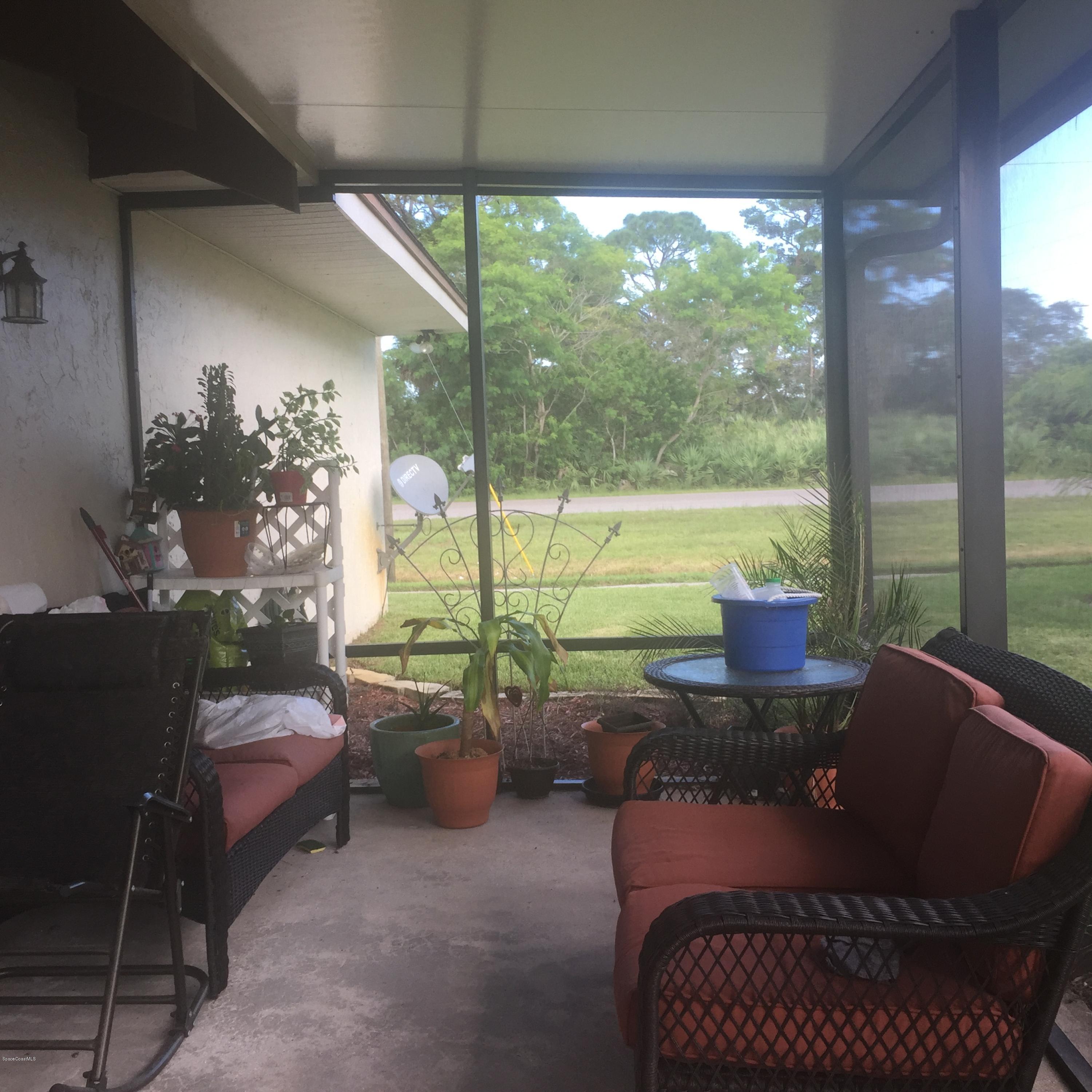 312 Myrtlewood Road Melbourne, FL 32940 - Photo 6 of 8 Porch7658246