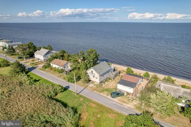 a vase of flowers sitting on a table