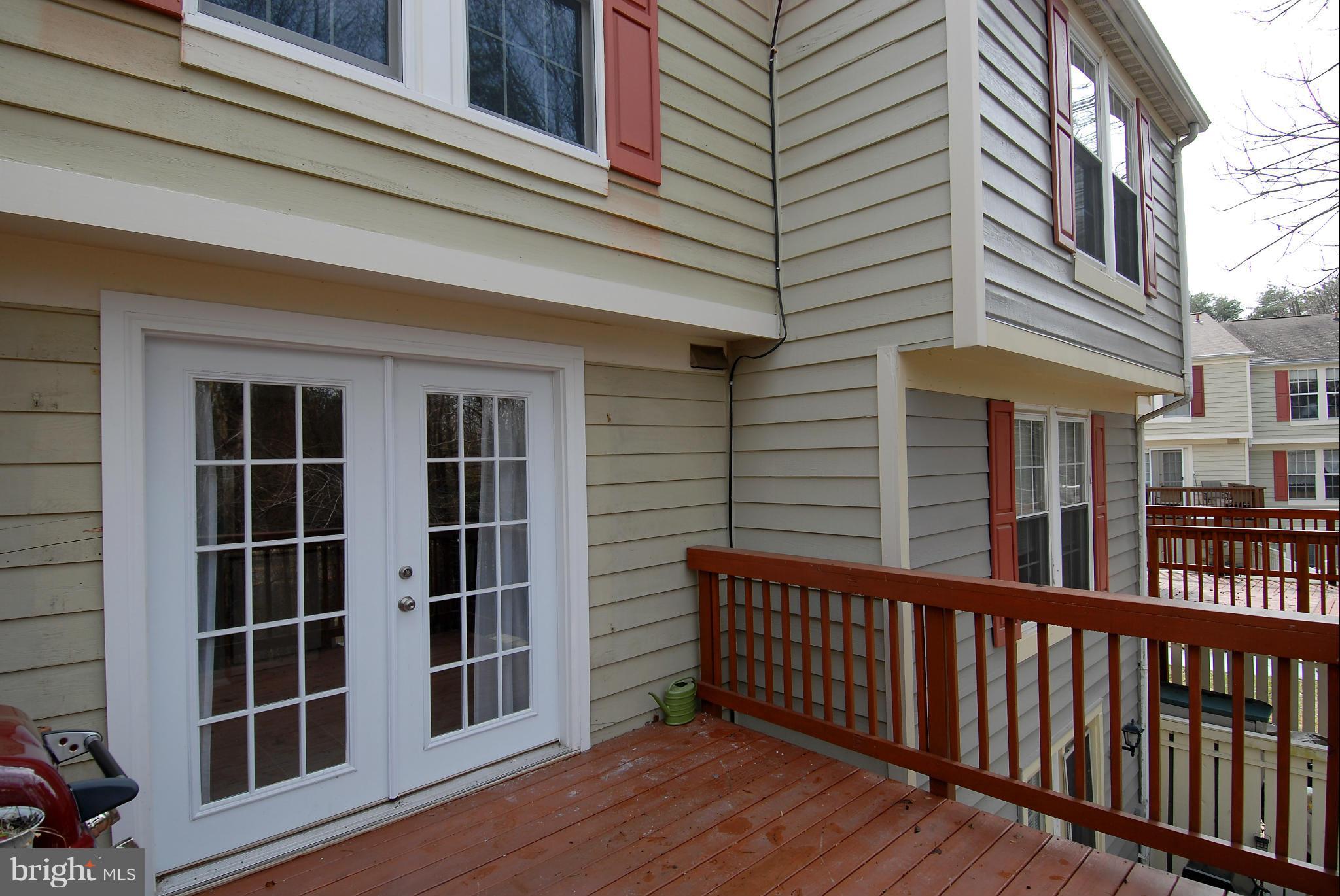 11906 Fieldthorn Court Reston, VA 20194 - Photo 11 of 30 Exterior (Rear)