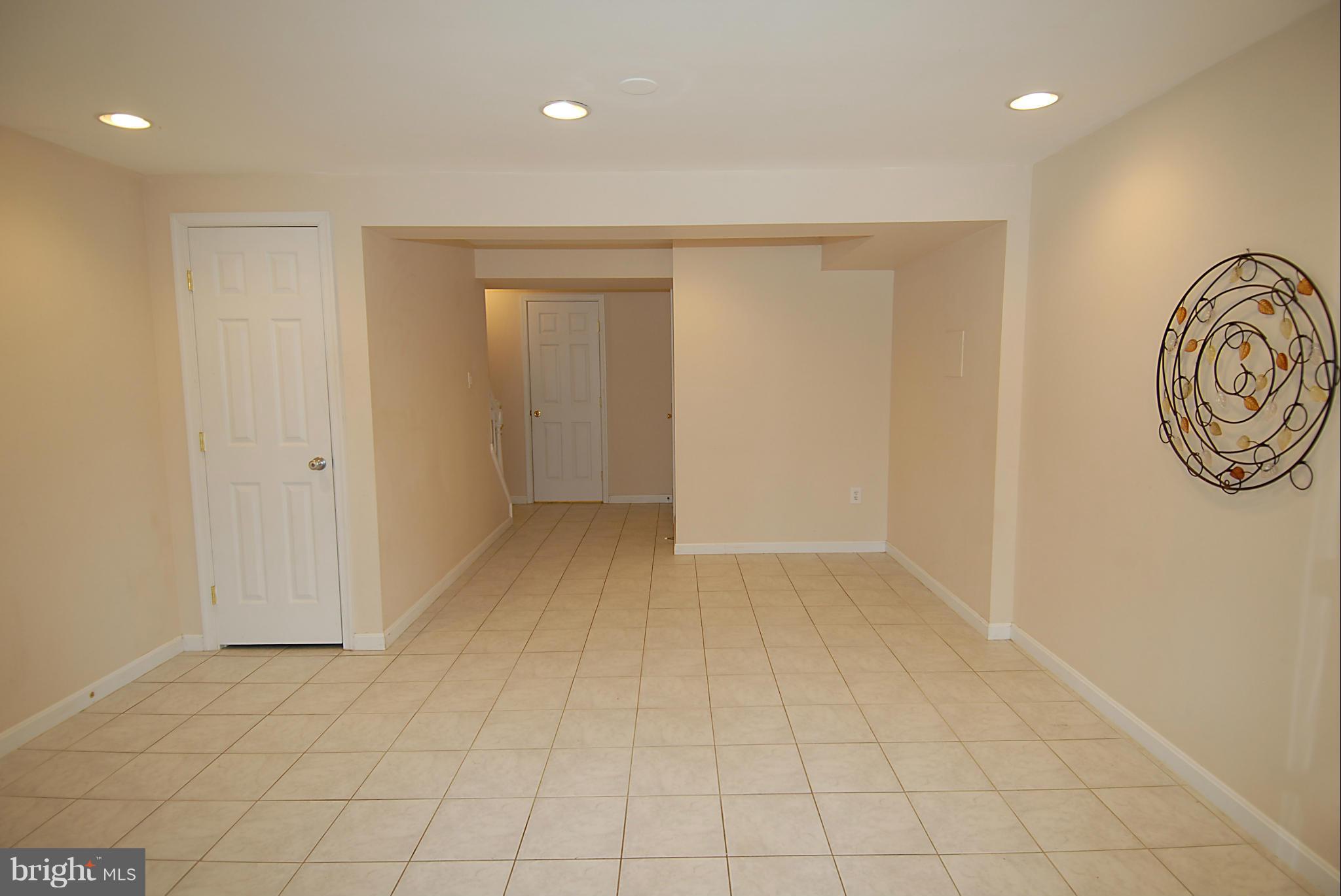 11906 Fieldthorn Court Reston, VA 20194 - Photo 23 of 30 Family Room