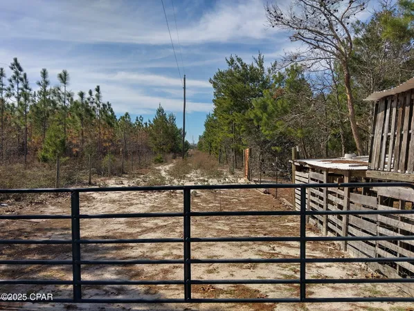 $200,000 | 6939 Northwest Porter Grade Road, Altha, FL 32421