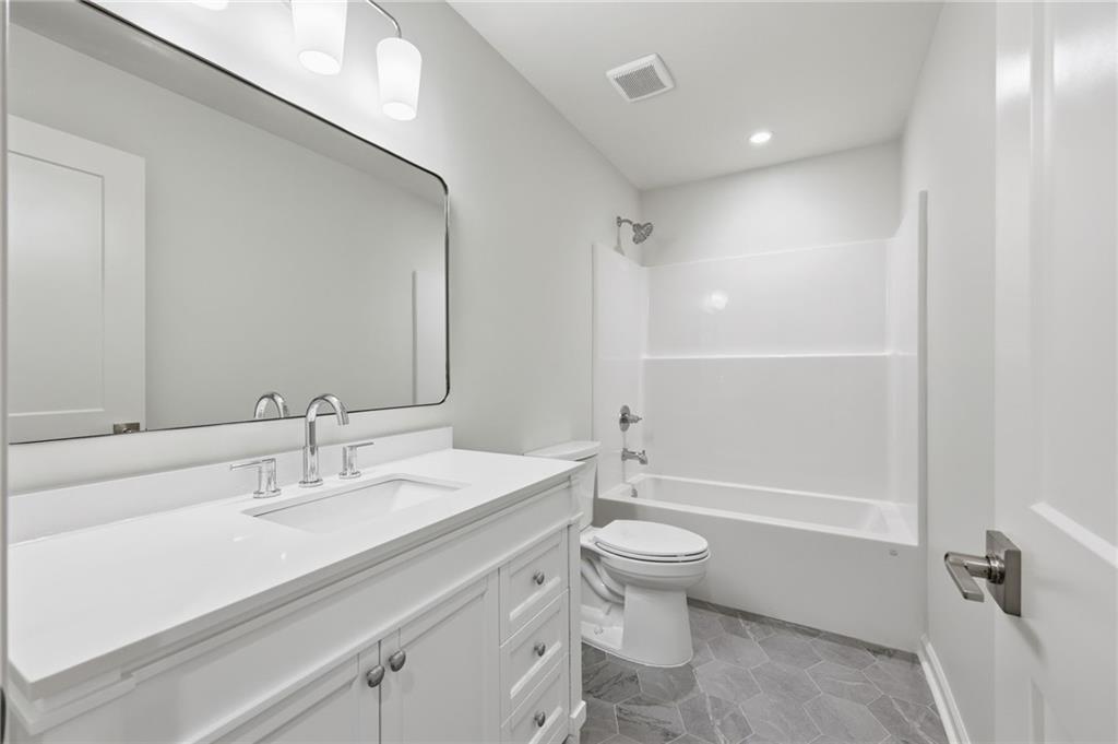 1123 Riverside Terrace Gainesville, GA 30501 - Photo 28 of 37