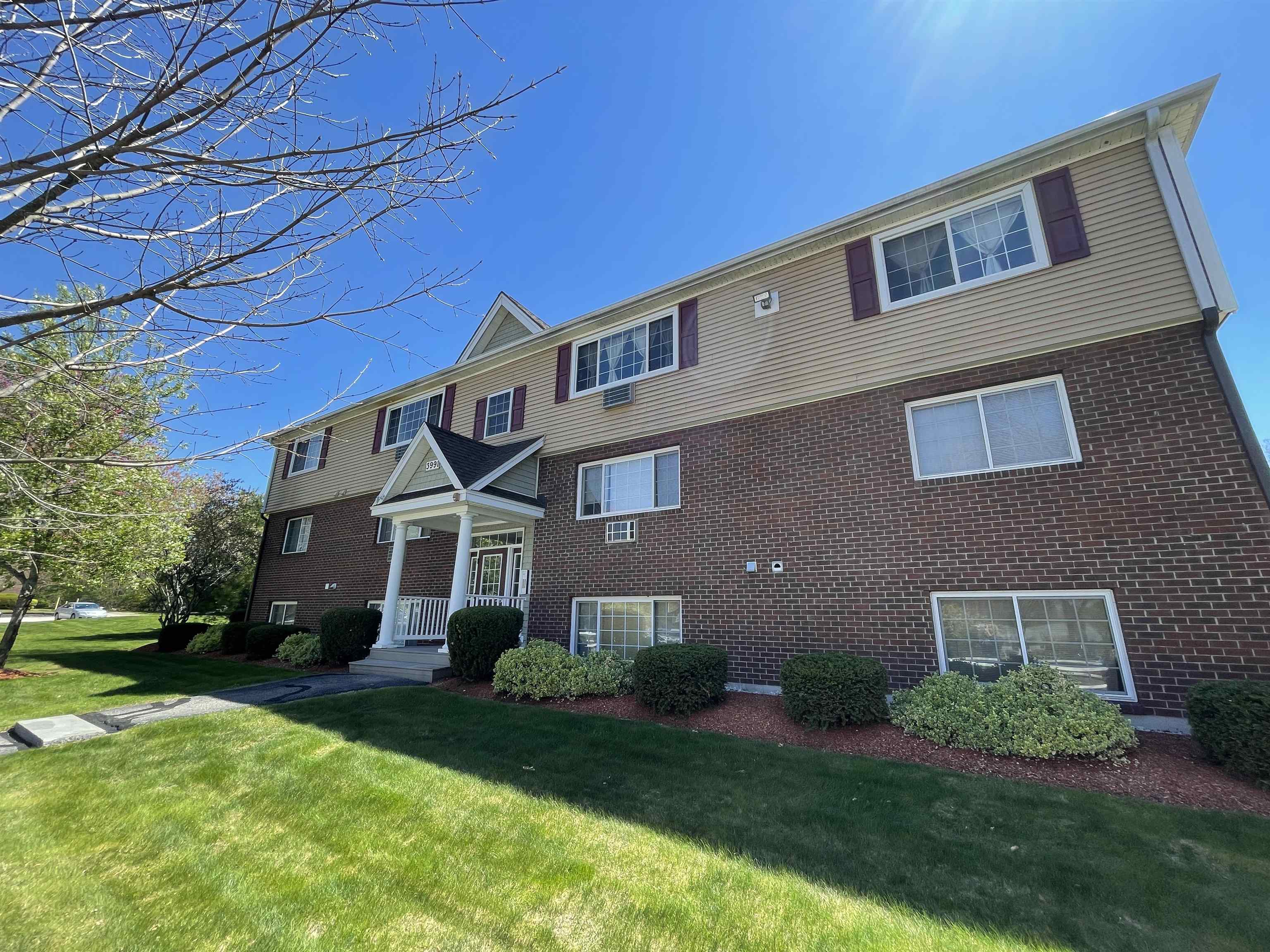 3911 Brown Avenue, Unit 45 Manchester, NH 03103 - Photo 5 of 40