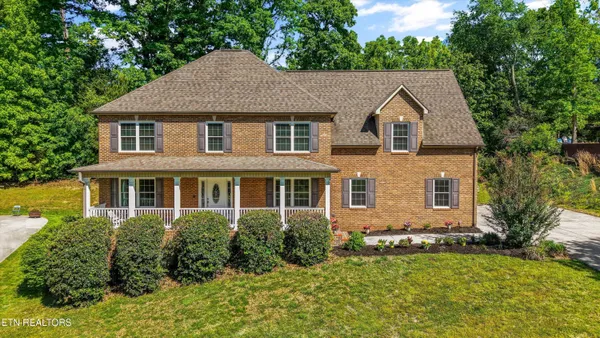 $635,000 | 3345 Whispering Oaks Drive, Knoxville, TN 37938