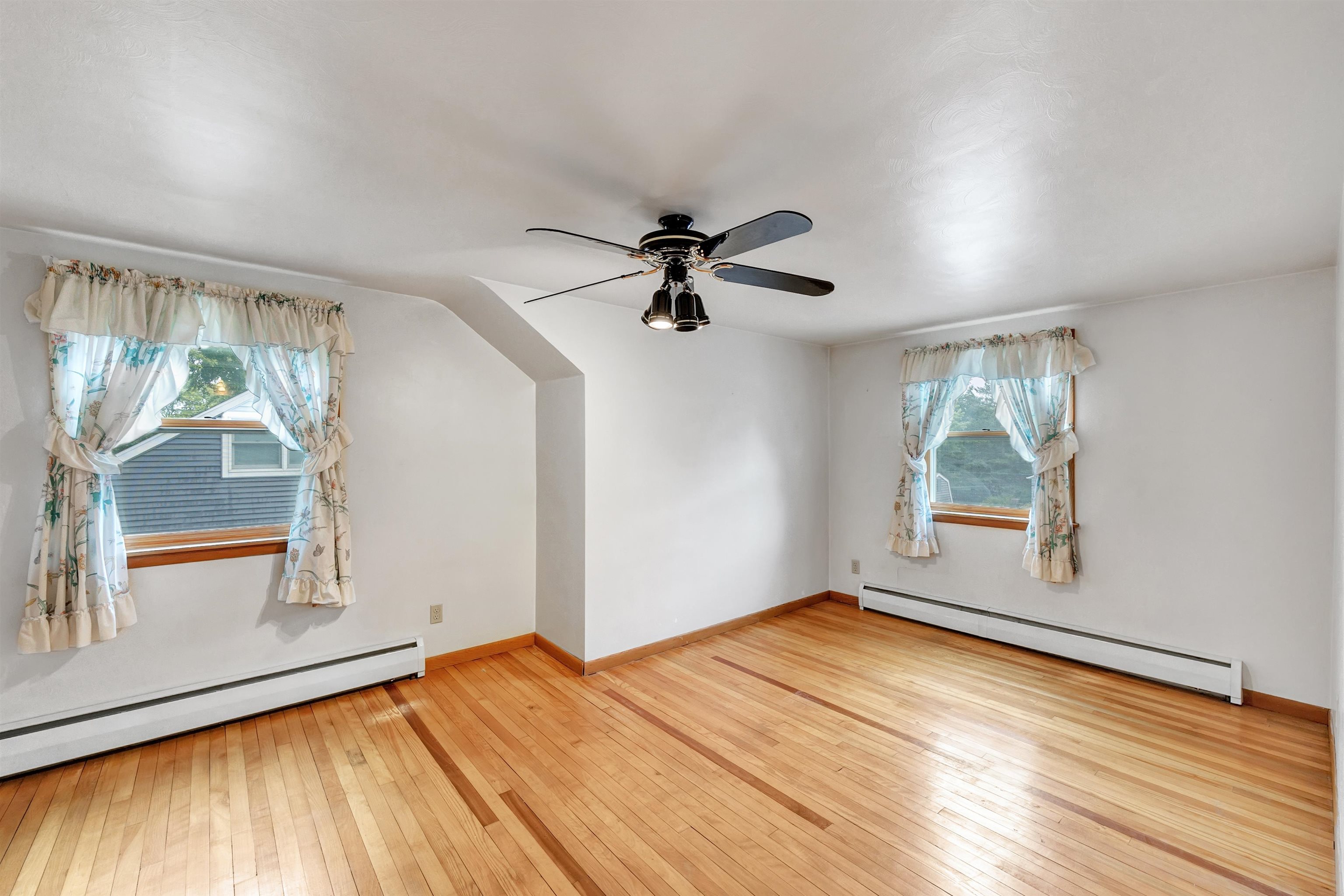427 Apollo Way De Pere, WI 54115 - Photo 16 of 32 Gallery Image 16