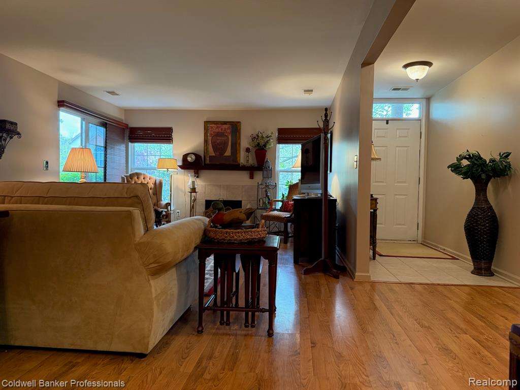 5349 Brookemonte Circle Rochester, MI 48306 - Photo 11 of 44