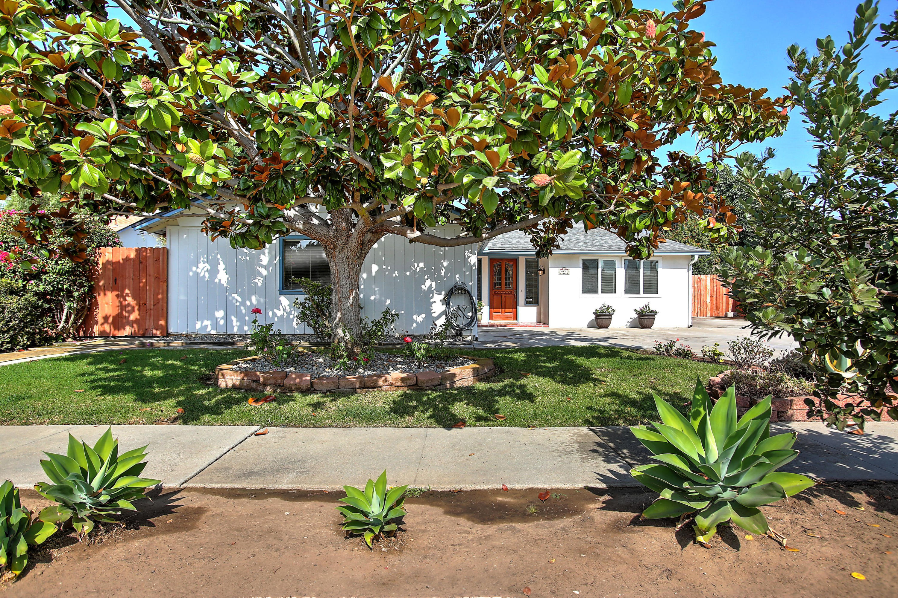 5052 Rocoso Way Santa Barbara, CA 93111 - Photo 3 of 26 Front exterior (3)