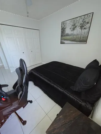 $2,350 | 220 Lakeview Drive, Unit 312, Weston, FL 33326
