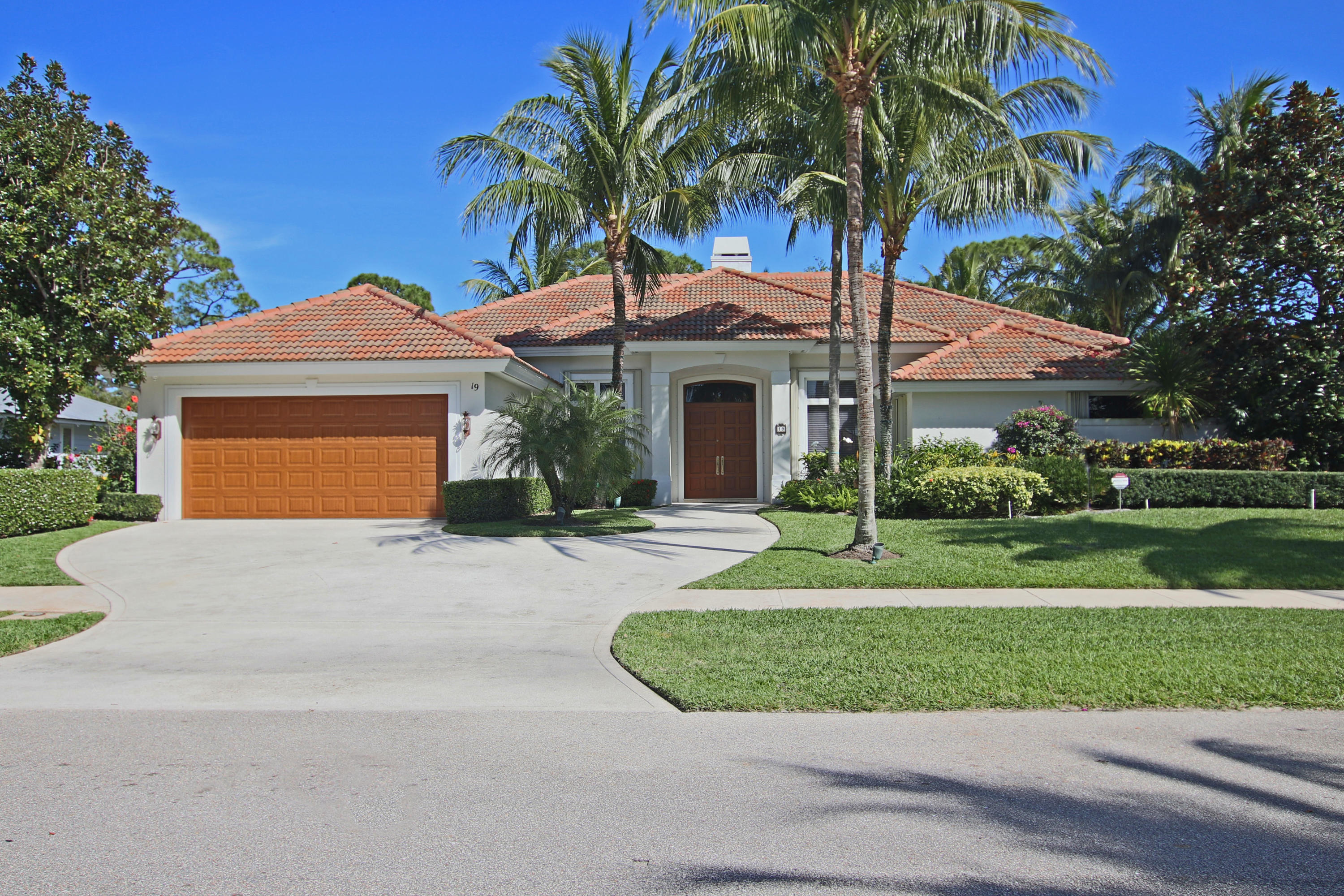 19 Bayview Road Tequesta, FL 33469 - Photo 1 of 54 19 Bayview Rd