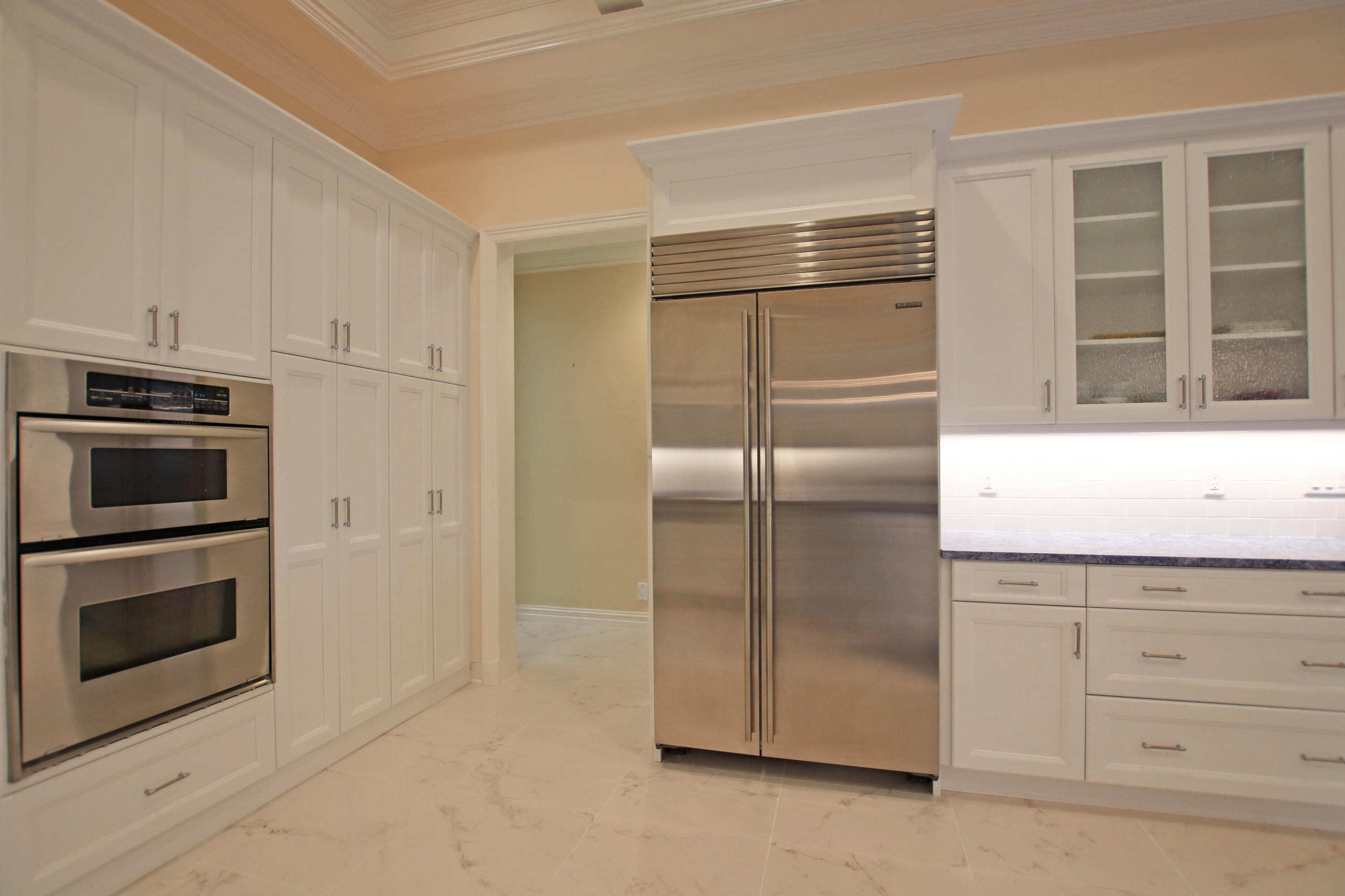 19 Bayview Road Tequesta, FL 33469 - Photo 13 of 54 Kitchen
