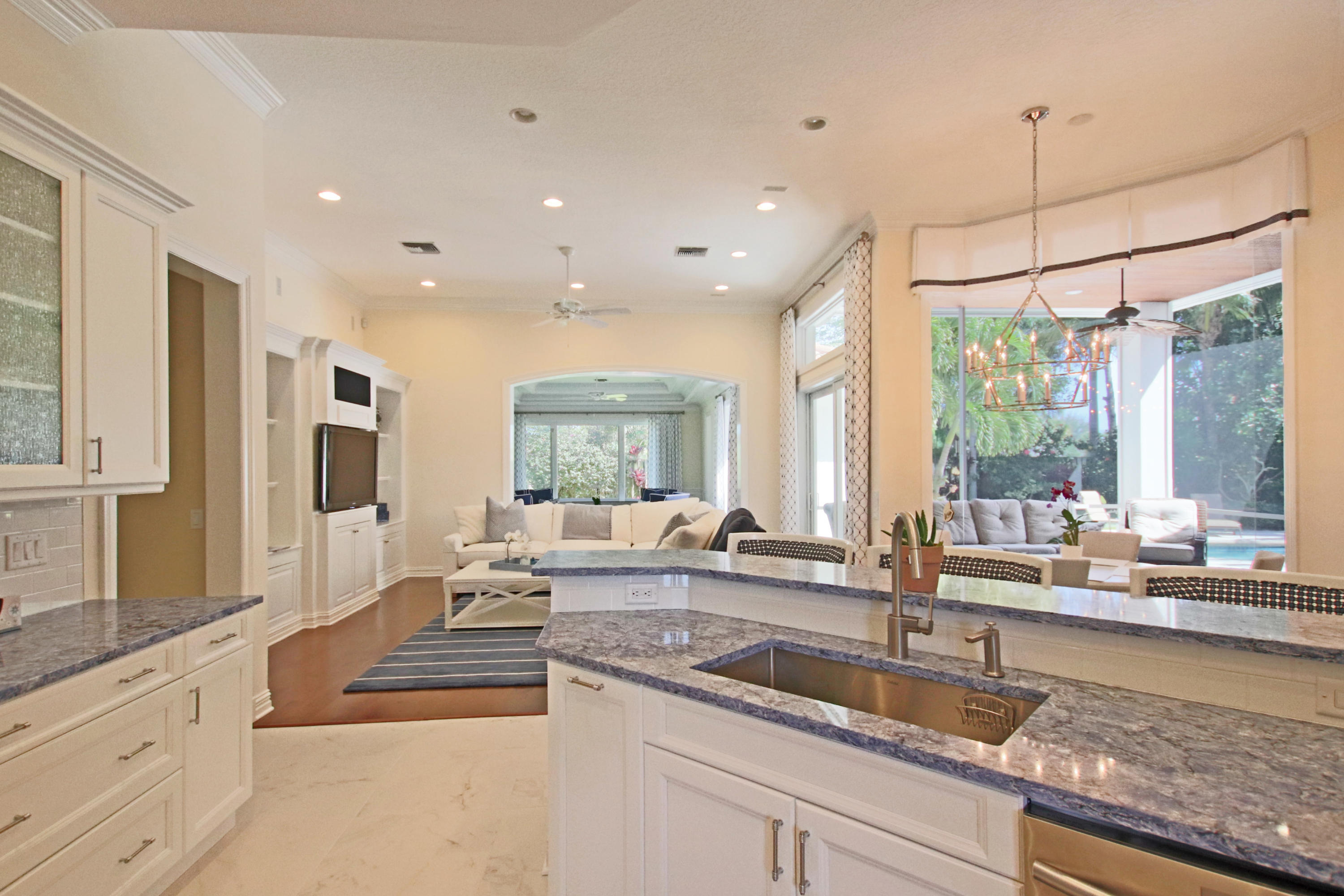 19 Bayview Road Tequesta, FL 33469 - Photo 17 of 54 Kitchen