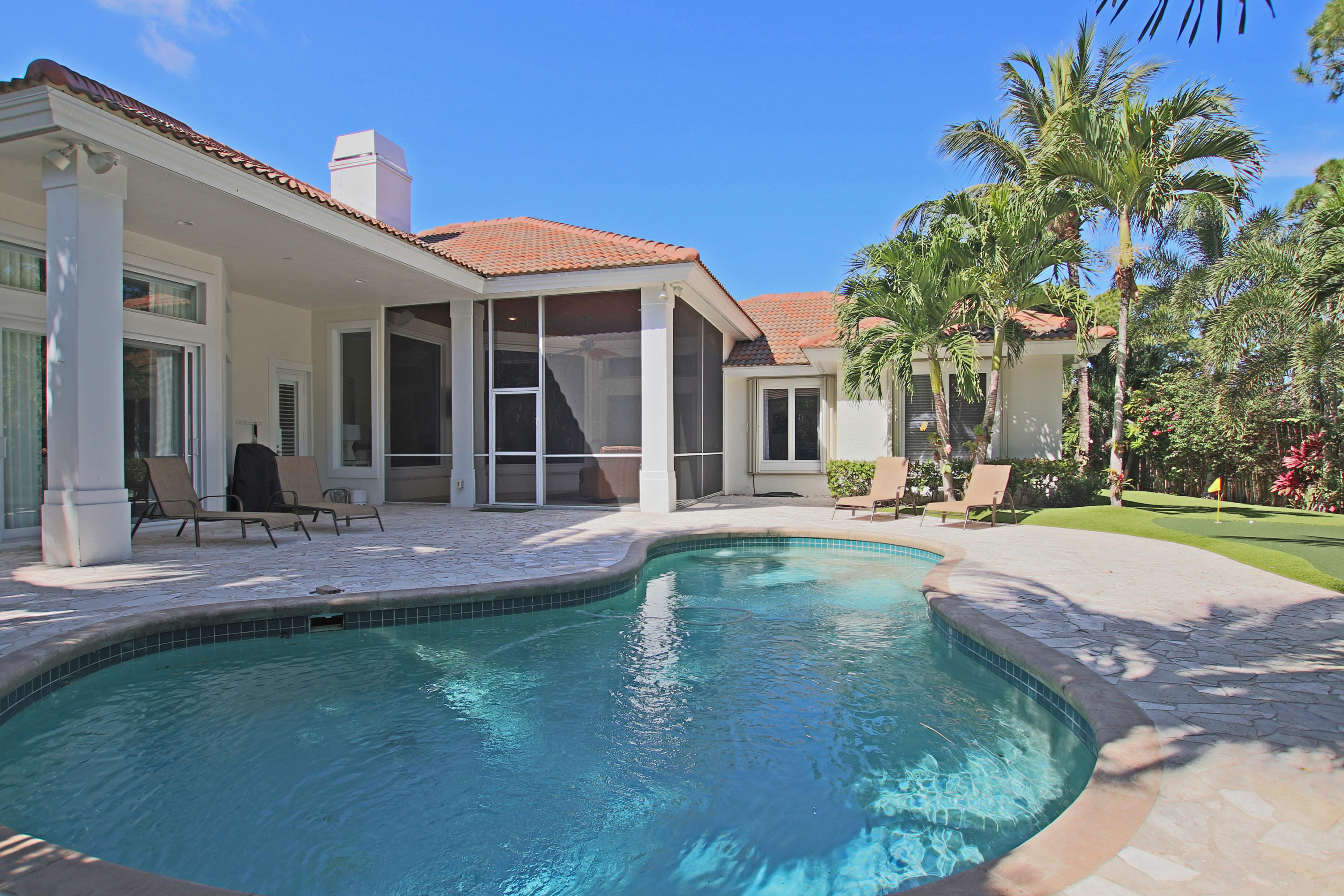19 Bayview Road Tequesta, FL 33469 - Photo 41 of 54 Pool