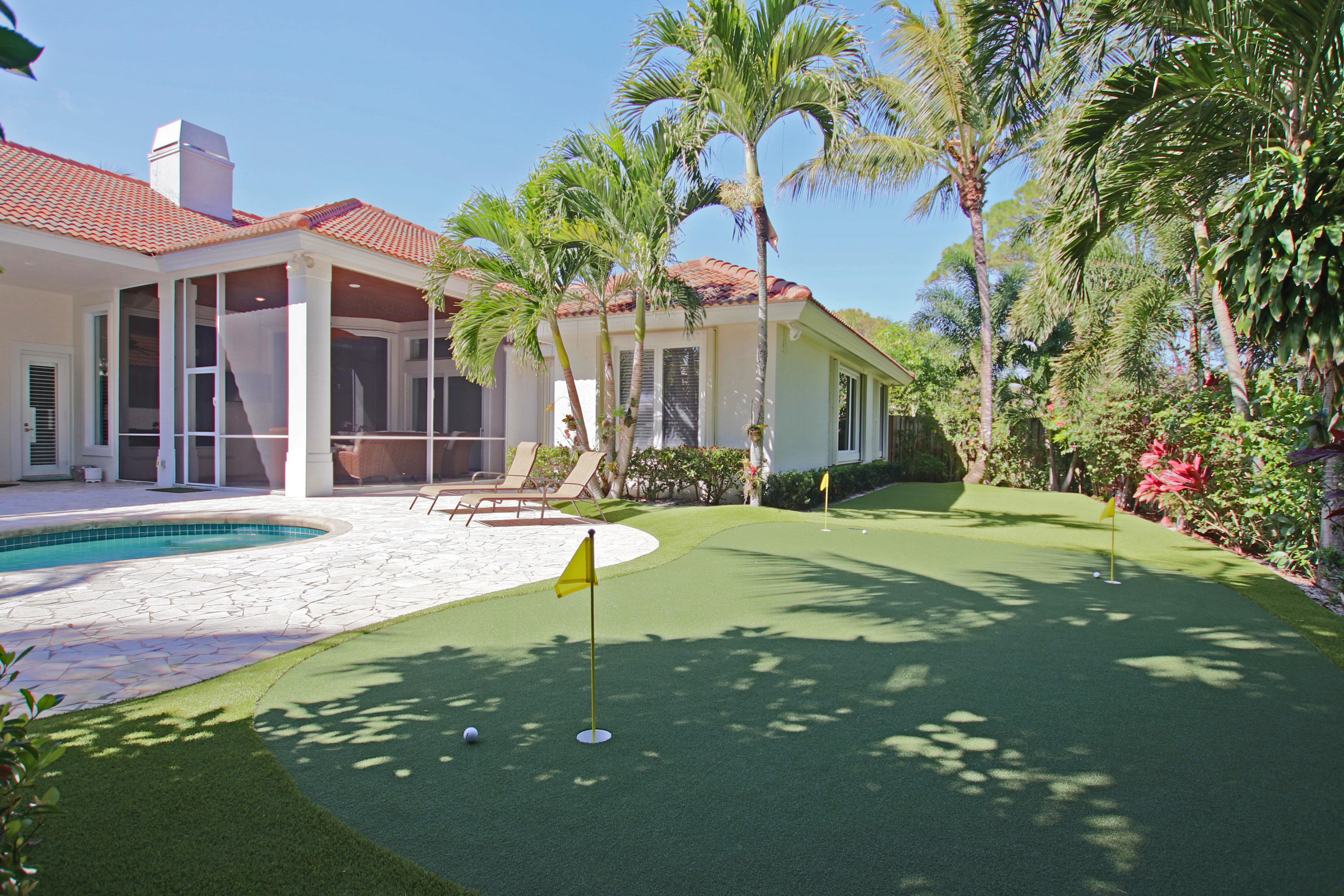 19 Bayview Road Tequesta, FL 33469 - Photo 48 of 54 Backyard