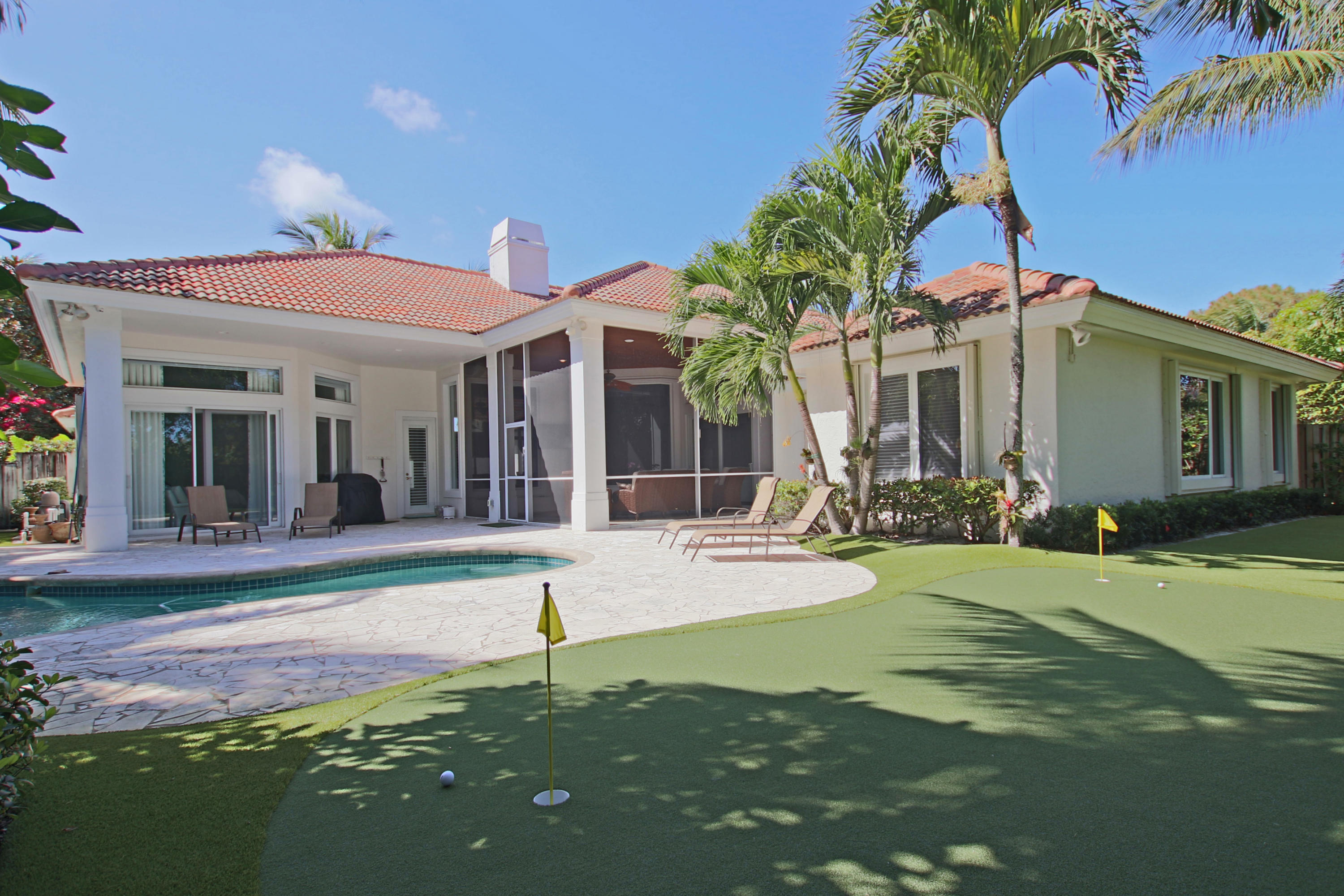 19 Bayview Road Tequesta, FL 33469 - Photo 49 of 54 Back of Home