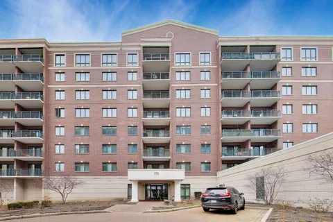 $325,000 | 770 Pearson Street, Unit 808, Des Plaines, IL 60016