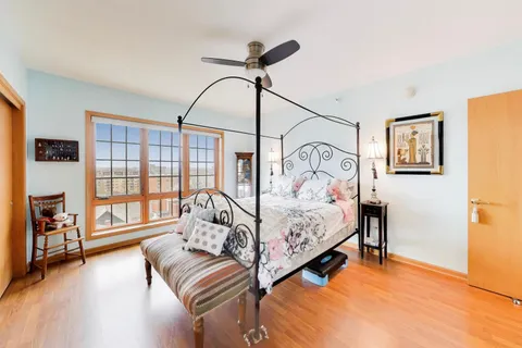 $325,000 | 770 Pearson Street, Unit 808, Des Plaines, IL 60016