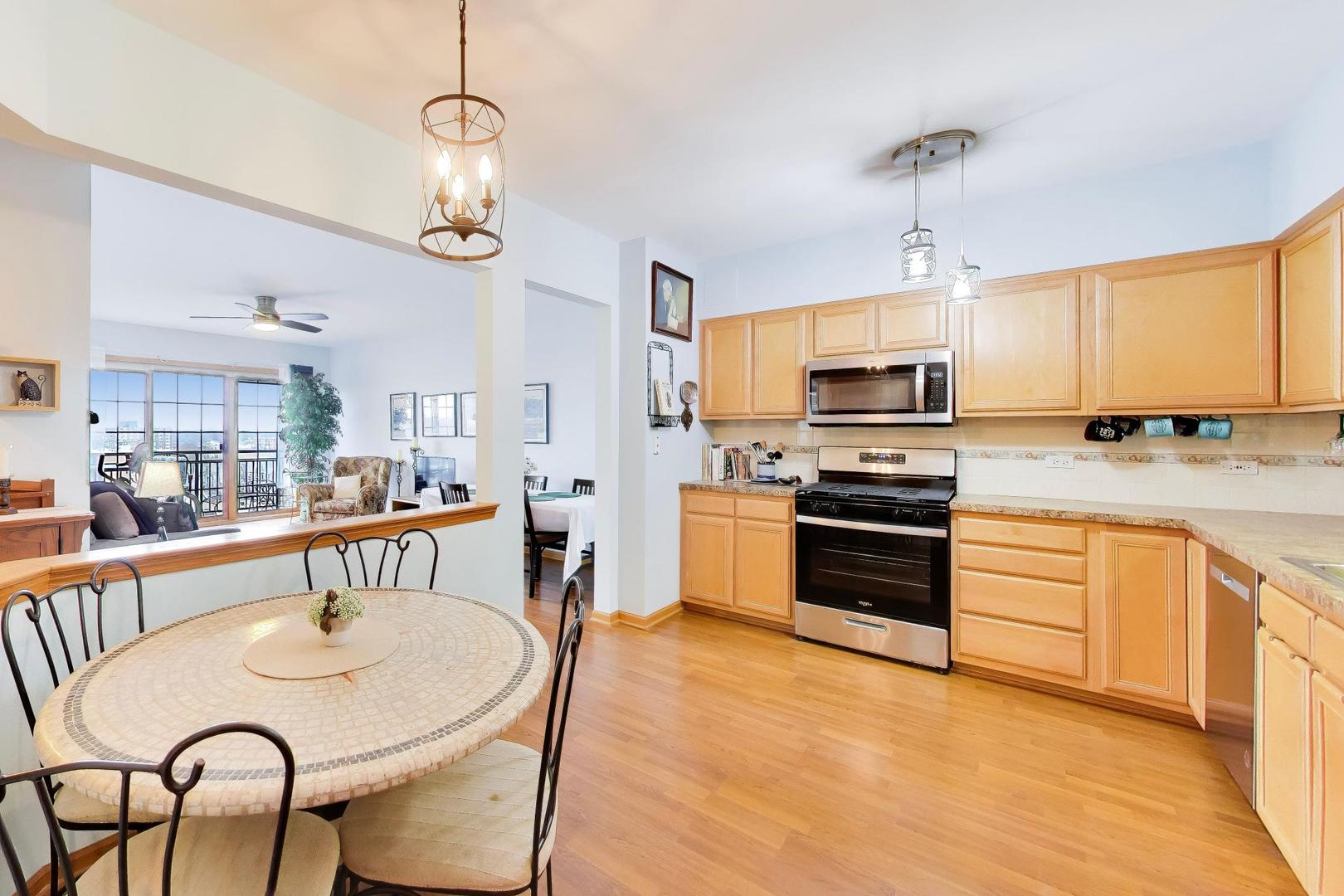 770 Pearson Street, Unit 808 Des Plaines, IL 60016 - Photo 2 of 18