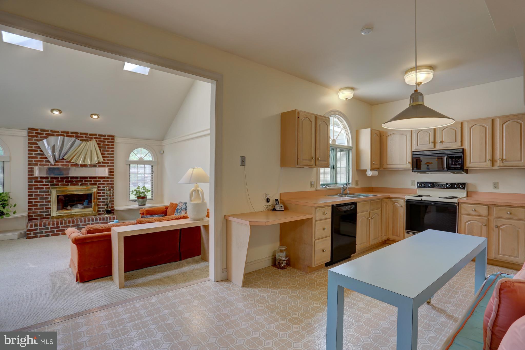 287 Kingsbridge Drive Lititz, PA 17543 - Photo 12 of 44