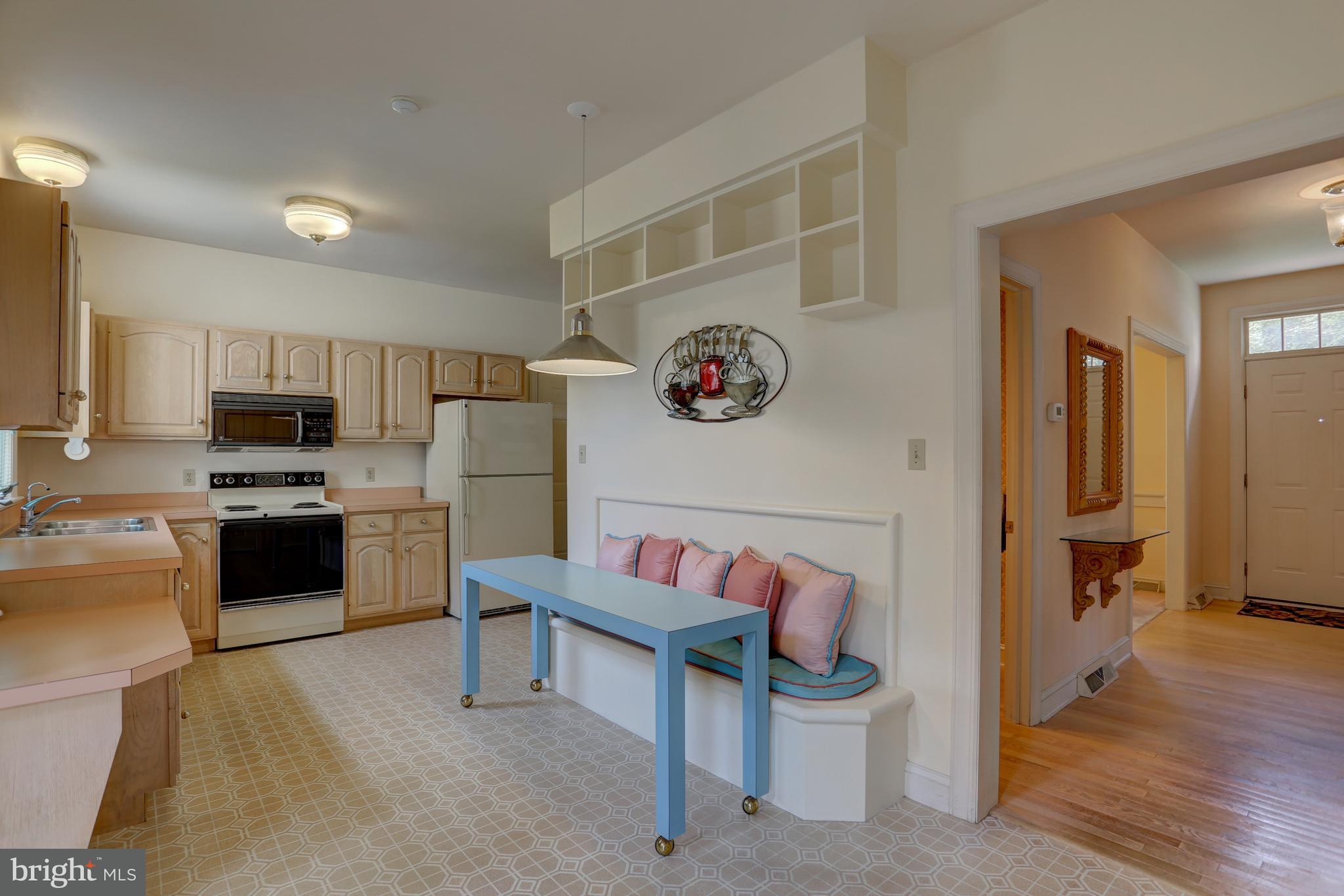 287 Kingsbridge Drive Lititz, PA 17543 - Photo 13 of 44