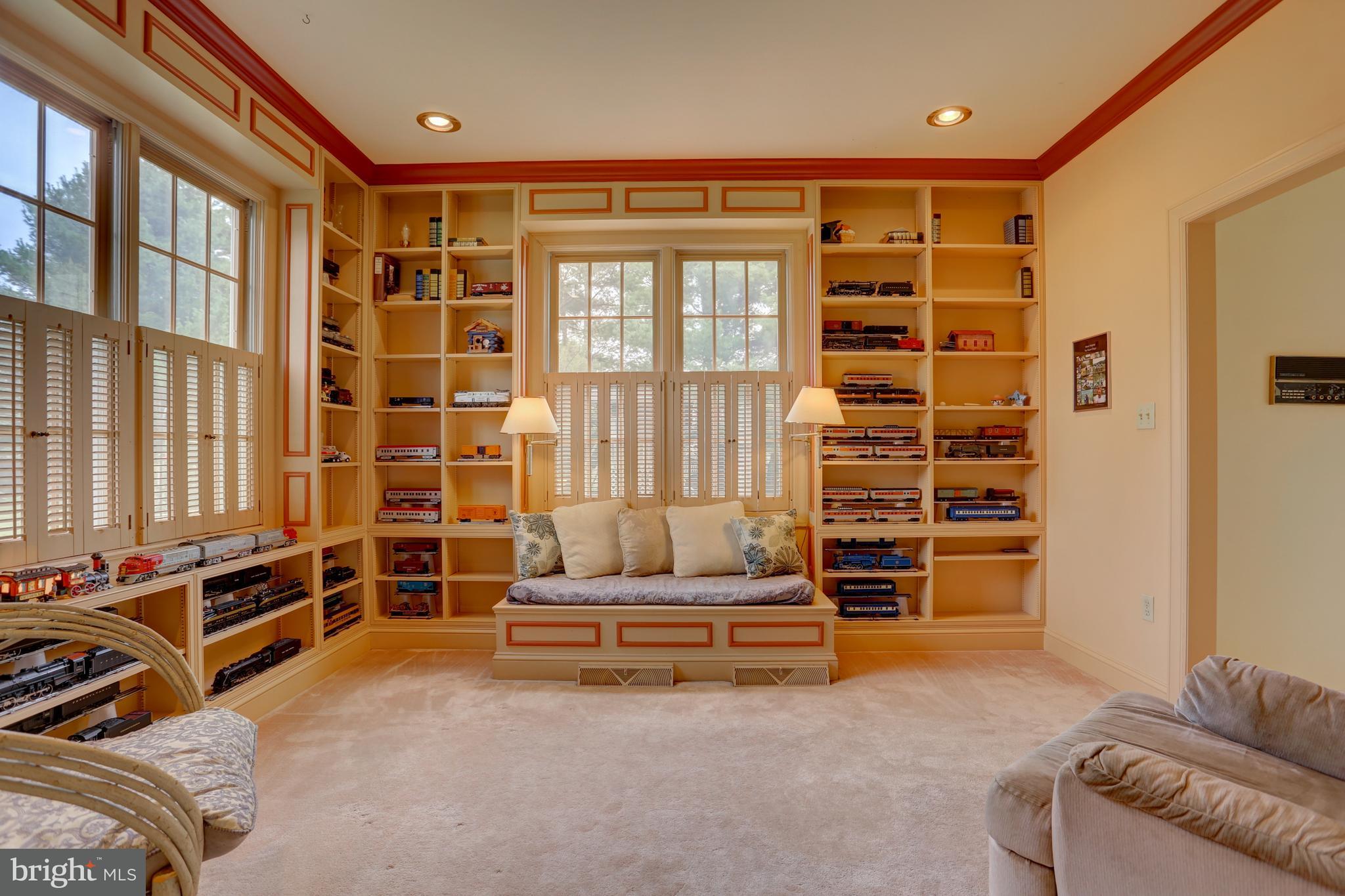 287 Kingsbridge Drive Lititz, PA 17543 - Photo 25 of 44