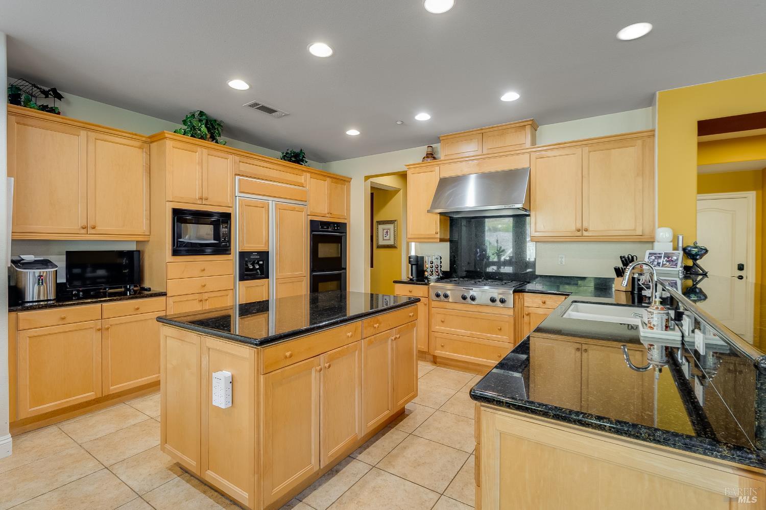 5242 Deer Ridge Court Fairfield, CA 94534 - Photo 6 of 56